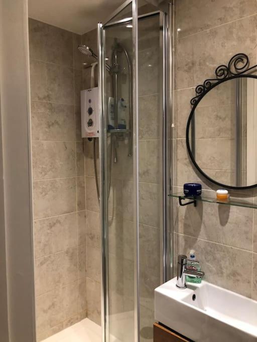 Studio Flat London Finchley Rd Nw11 Экстерьер фото